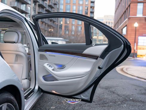 Used 2016 Mercedes-Benz S 550 550 4MATIC image 48