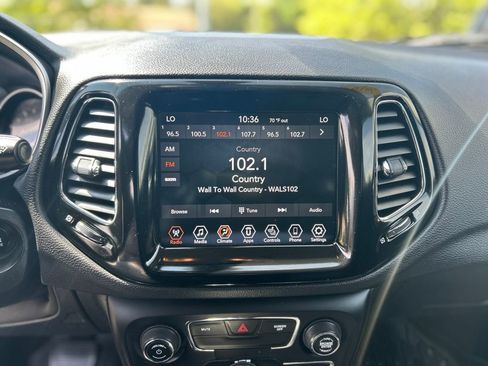Used 2019 Jeep Compass Limited AWD/4WD image 14
