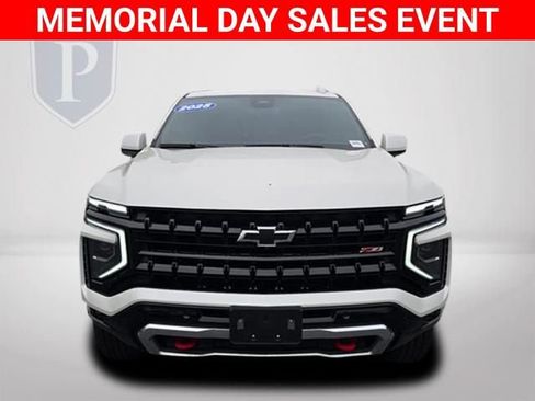 Certified 2025 Chevrolet Suburban Z71 AWD/4WD image 12