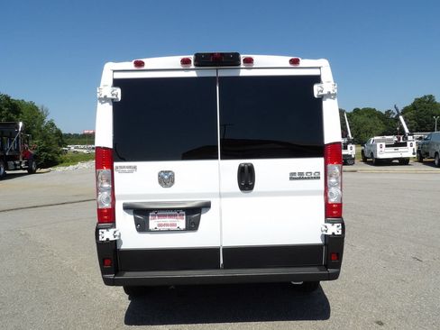 Used 2025 RAM ProMaster 2500 w/ U-Haul Equipment Group FWD image 6