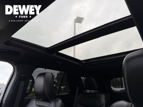 Used 2023 Ford Explorer ST w/ Equipment Group 401A AWD/4WD image 19
