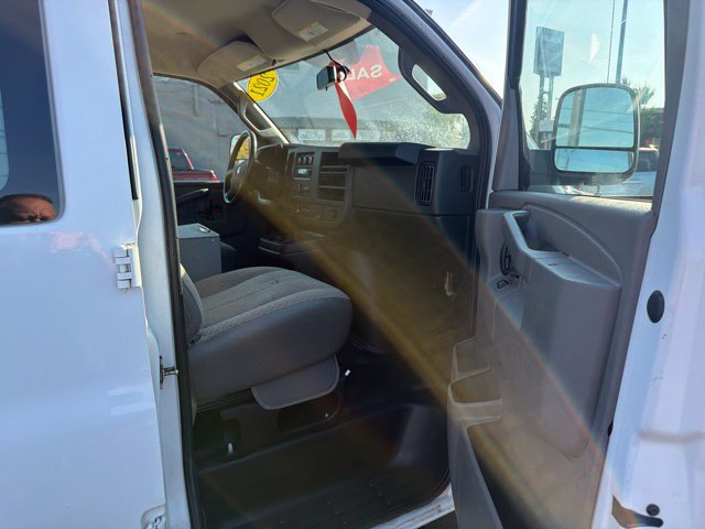 Used 2021 Chevrolet Express 2500 w/ Driver Convenience Package RWD image 11
