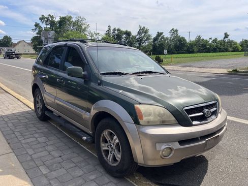 Used 2004 Kia Sorento EX AWD/4WD image 1