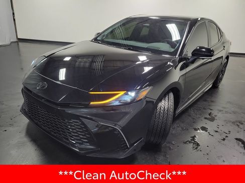 Used 2026 Toyota Camry XSE w/ Premium Plus Package AWD/4WD image 4
