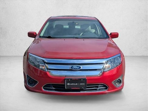Used 2010 Ford Fusion SEL image 2