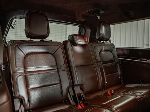 Used 2021 Lincoln Navigator L Black Label w/ Special Edition Package image 45