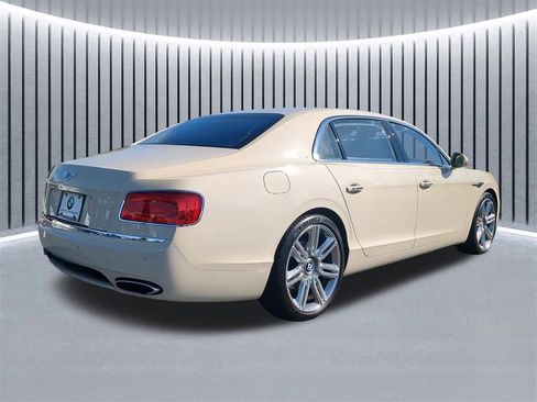 Used 2018 Bentley Flying Spur W12 image 5
