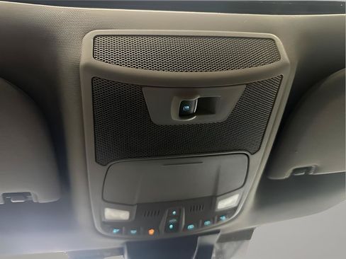 Used 2019 Ford F150 XLT w/ Equipment Group 302A Luxury AWD/4WD image 19