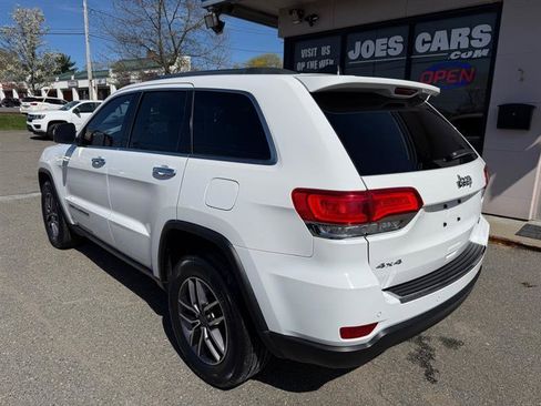 Used 2019 Jeep Grand Cherokee Limited AWD/4WD image 2