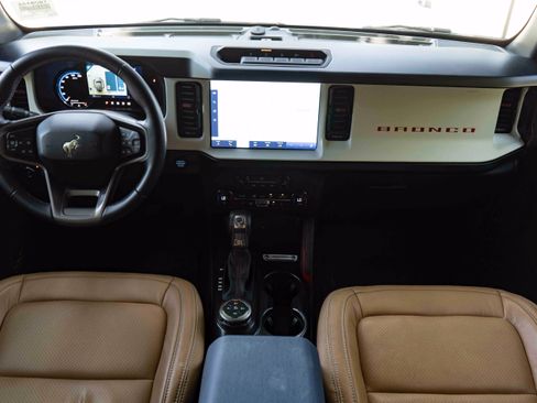Used 2024 Ford Bronco Heritage Edition AWD/4WD image 25