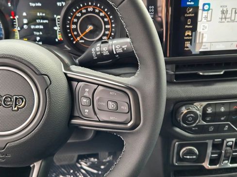 New 2025 Jeep Wrangler Sport S image 27