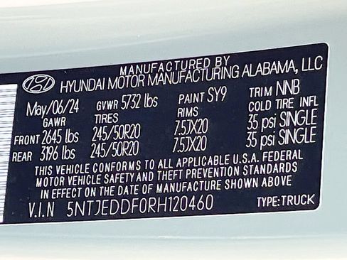 Used 2024 Hyundai Santa Cruz Limited AWD/4WD image 32