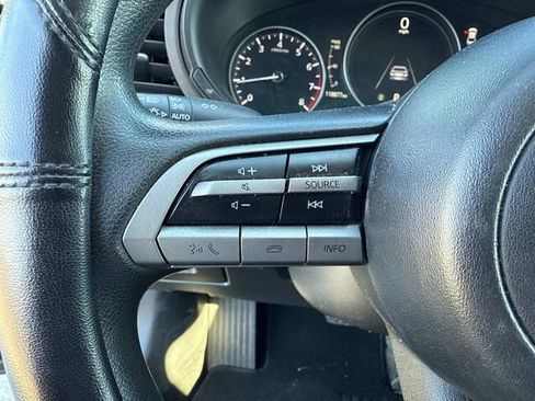 Used 2021 MAZDA MAZDA3 s image 29