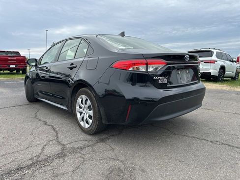 Used 2023 Toyota Corolla LE FWD image 7
