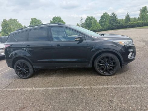 Used 2017 Ford Escape Titanium AWD/4WD image 4