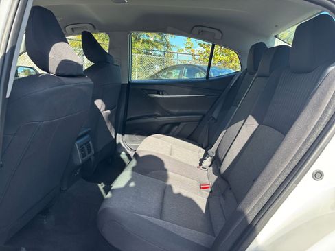 Used 2025 Toyota Camry LE image 24