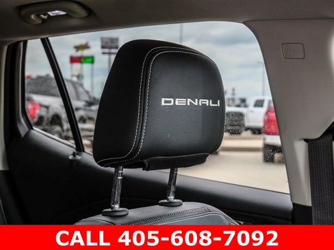 Used 2022 GMC Terrain Denali w/ Denali Premium Package AWD/4WD image 19