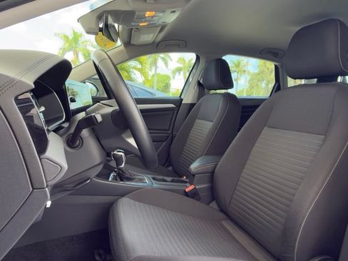 Used 2025 Volkswagen Jetta S FWD image 4