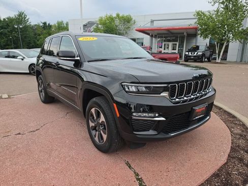 Used 2023 Jeep Grand Cherokee 4WD 4xe image 7