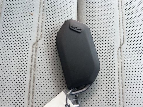 Used 2023 Kia Telluride SX Prestige image 27