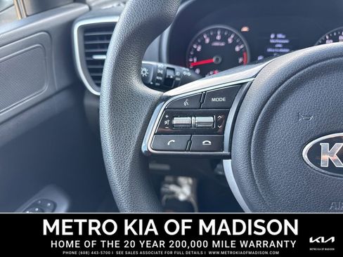 Used 2022 Kia Sportage LX AWD/4WD image 18