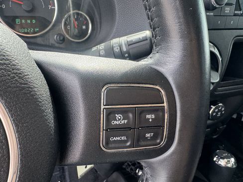 Used 2015 Jeep Wrangler Unlimited Sport w/ Connectivity Group AWD/4WD image 14