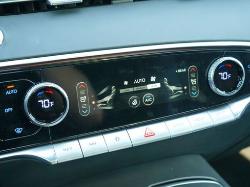 Used 2025 Genesis GV70 3.5T Sport w/ Sport Prestige Package image 28