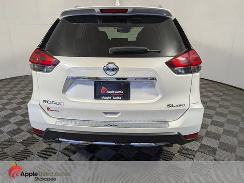 Used 2017 Nissan Rogue SL w/ SL Premium Package AWD/4WD image 6