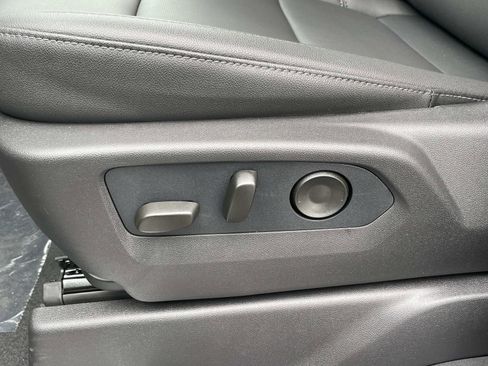 New 2026 GMC Sierra 3500 SLT w/ SLT Premium Package image 21