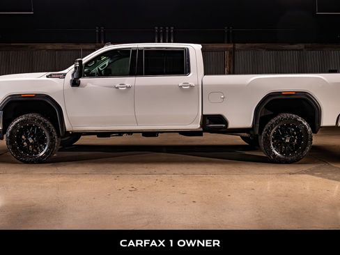 Used 2022 GMC Sierra 3500 SLE w/ SLE Convenience Package AWD/4WD image 5