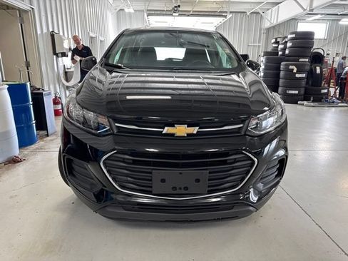 Used 2019 Chevrolet Trax LS w/ Tint and Cruise Package FWD image 23