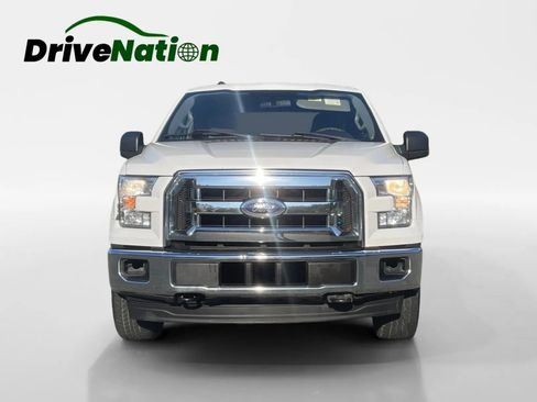 Used 2017 Ford F150 XLT w/ Trailer Tow Package image 8