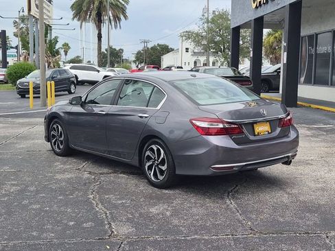 Used 2017 Honda Accord EX-L image 7