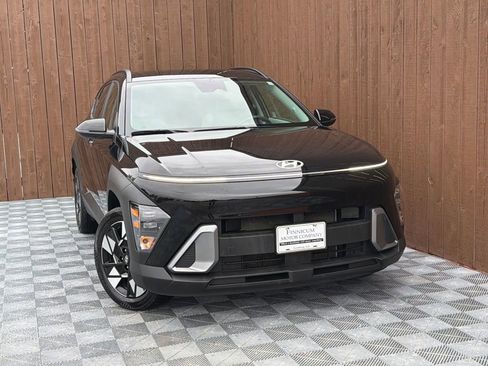 Used 2025 Hyundai Kona SEL FWD image 9