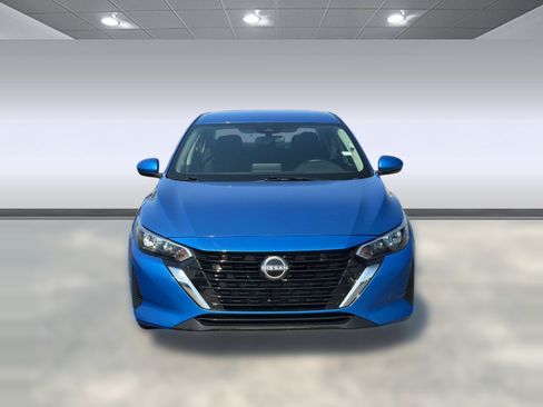 Used 2024 Nissan Sentra SV FWD image 10
