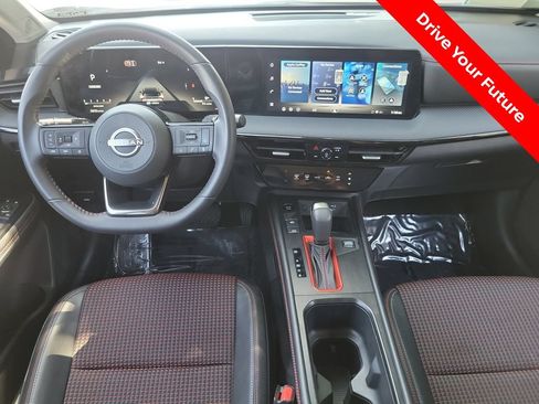 Certified 2026 Nissan Kicks SR FWD image 4