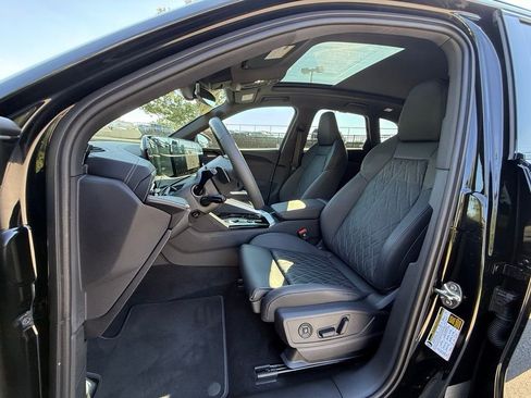 Used 2025 Audi SQ5 Prestige AWD/4WD image 22