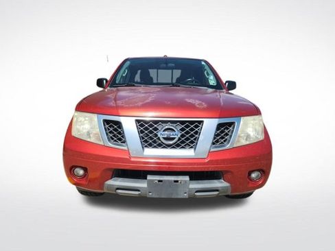 Used 2014 Nissan Frontier Desert Runner RWD image 2