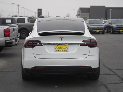 Used 2017 Tesla Model X 90D image 7