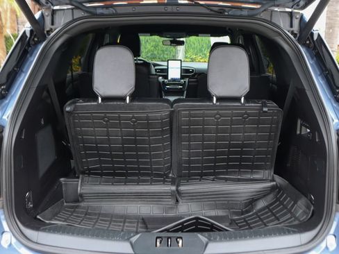 Used 2021 Ford Explorer ST w/ Equipment Group 401A AWD/4WD image 8