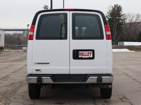 Used 2024 Chevrolet Express 2500 w/ Driver Convenience Package RWD image 6