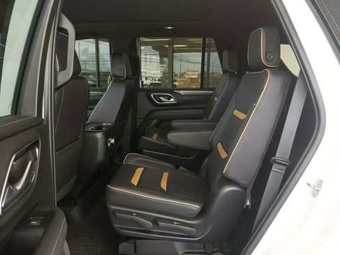 Used 2022 GMC Yukon AT4 AWD/4WD image 16