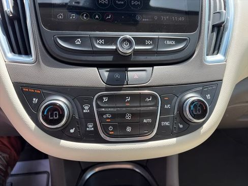 Used 2024 Chevrolet Malibu LT FWD image 18