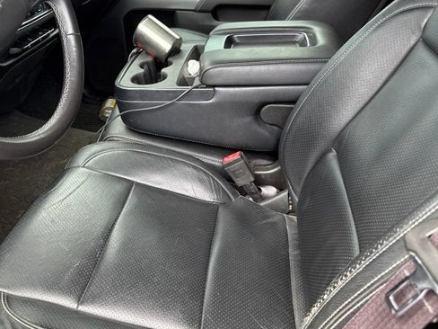 Used 2017 Chevrolet Silverado 1500 LT w/ All Star Edition AWD/4WD image 5