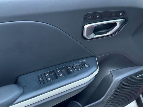 New 2025 Kia K4 GT-Line Turbo image 17