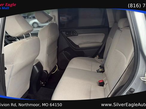 Used 2017 Subaru Forester 2.5i Premium w/ Popular Package #2A AWD/4WD image 10