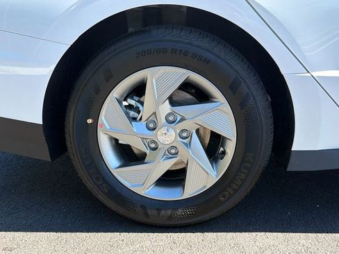 New 2026 Hyundai Sonata SE FWD image 18