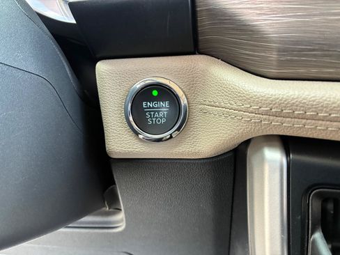 Used 2024 Ford Expedition Limited RWD image 31