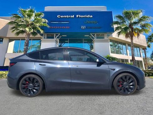 Used 2022 Tesla Model Y Performance image 4