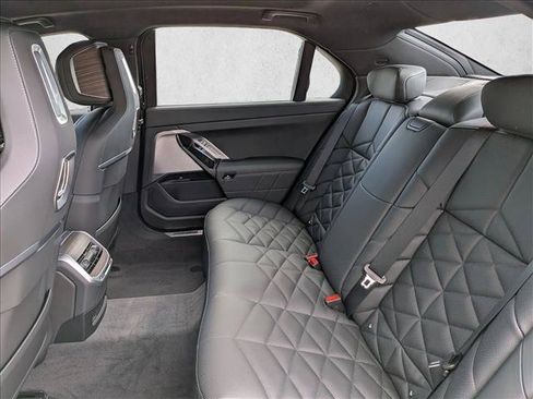 New 2026 BMW 740i w/ Premium Package RWD image 17